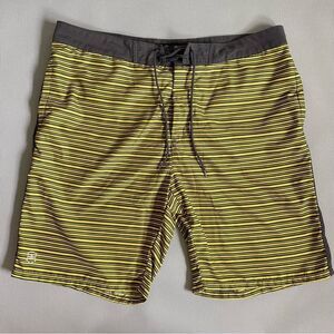 VICTORINOX Gray Yellow Striped Swim Board Shorts Men’s Size XL